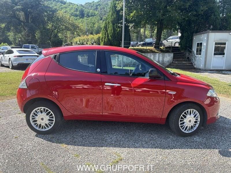 Lancia Ypsilon 1.2 69 CV 5 porte GPL Ecochic Silver
