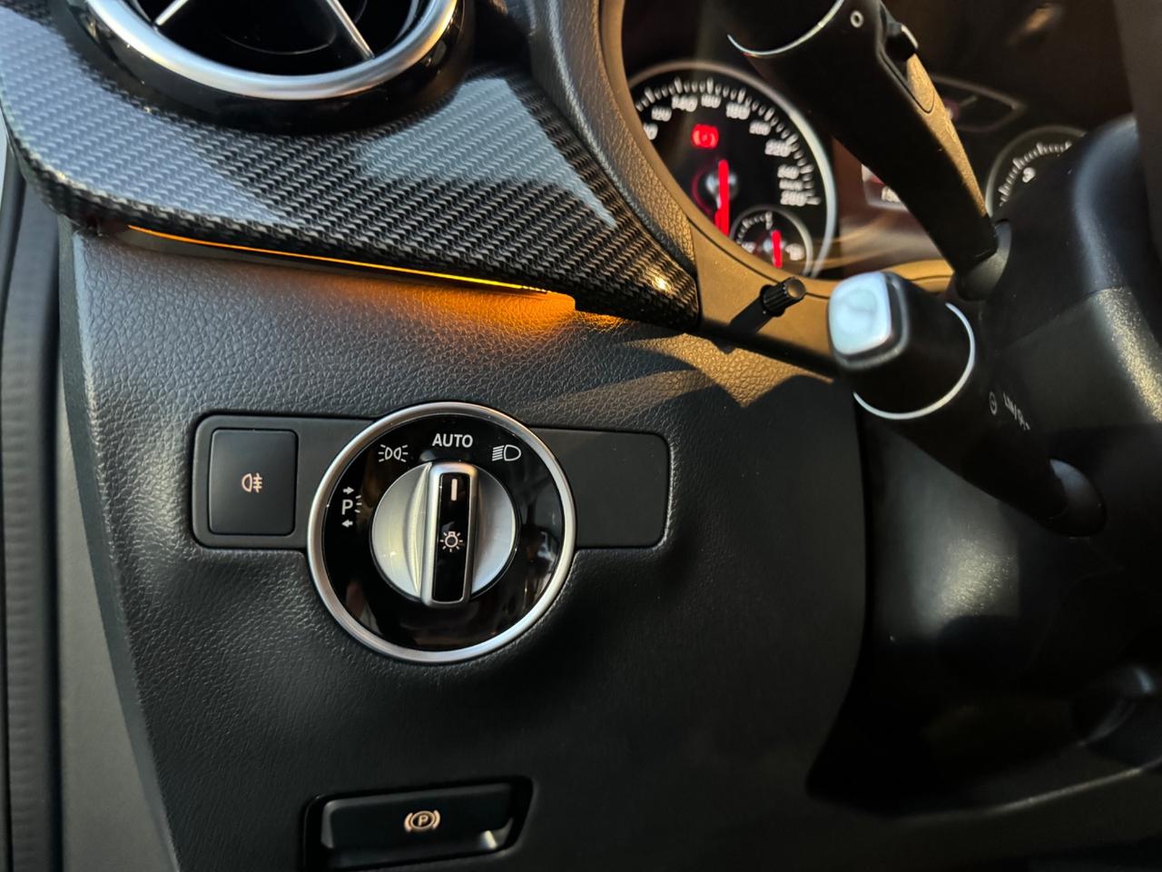 Mercedes-benz B 180 B 180 d Premium