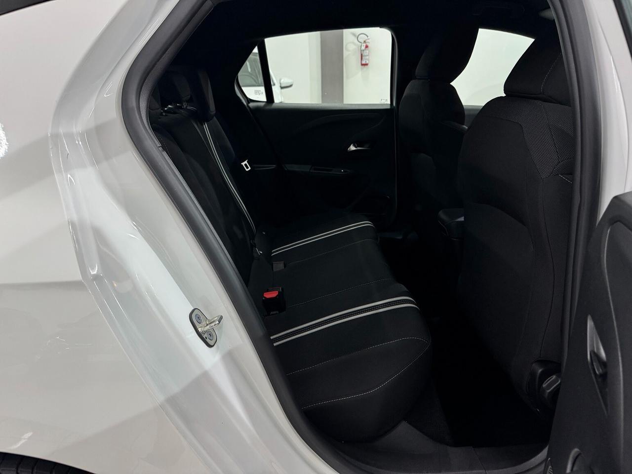 Corsa 1.2 GS SUPER BELLA PARI NUOVO
