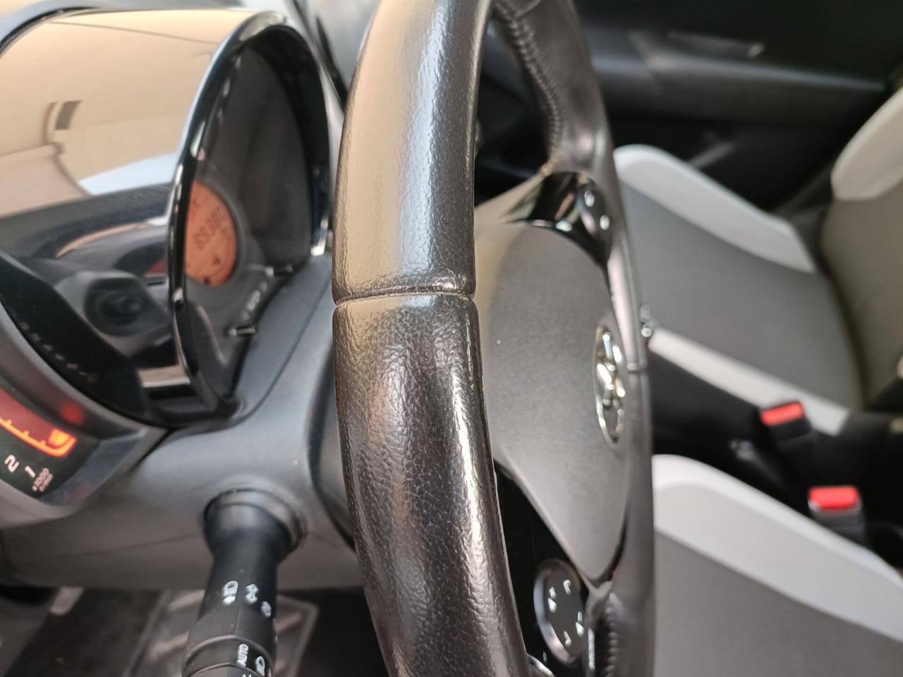 Toyota Aygo 1.0 VVT-i 69 CV 5 porte x-business