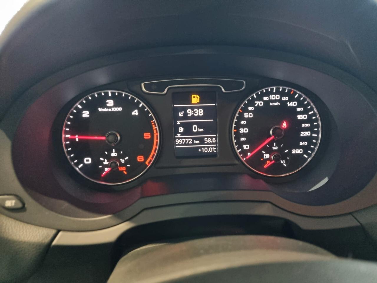 Audi Q3 2.0 tdi 140cv