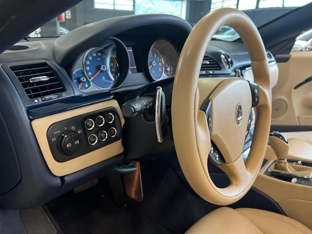 MASERATI GranCabrio 4.7 V8 440CV 1 PROPRIETARIA ! COLORE SU CAMPIONE !