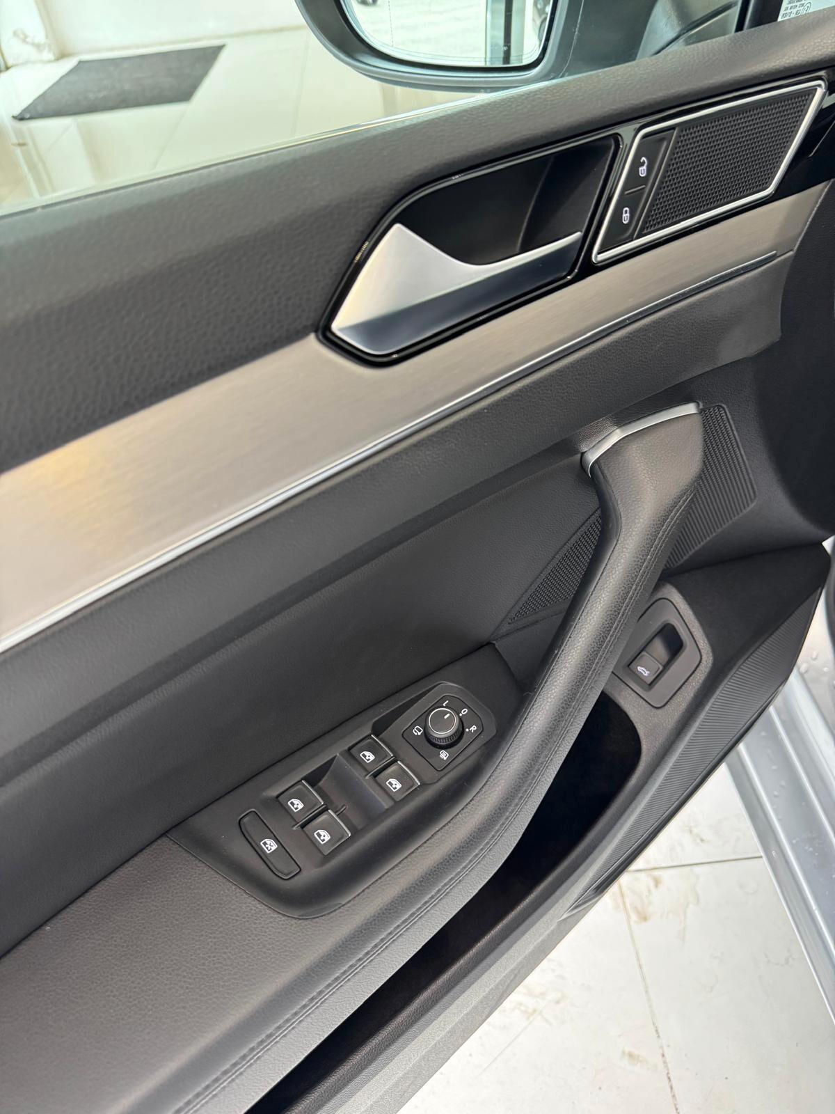 Volkswagen Passat 2.0 TDI DSG Highline BlueMotion Technology