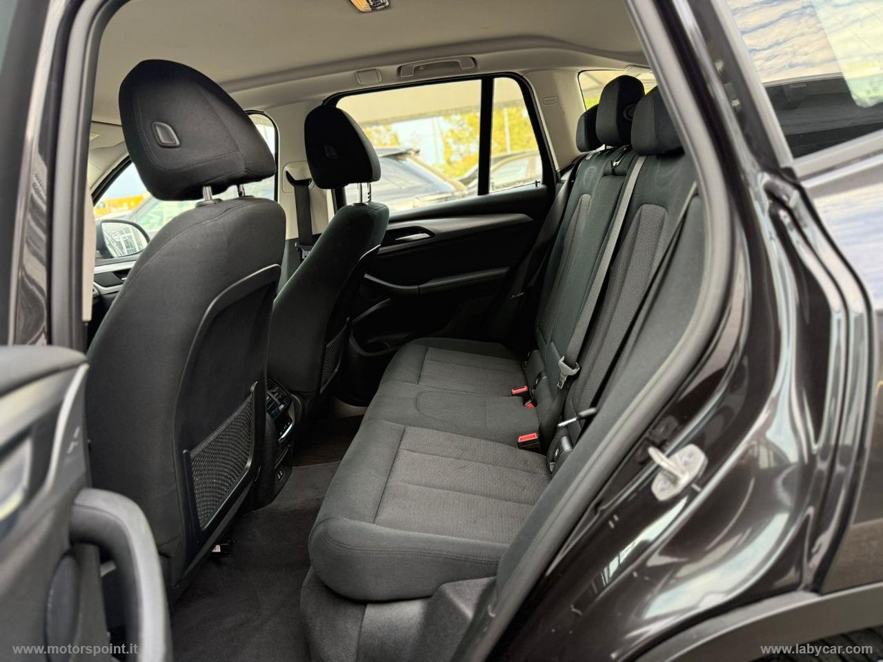 BMW X3 sDrive18d 48V Business Advantage