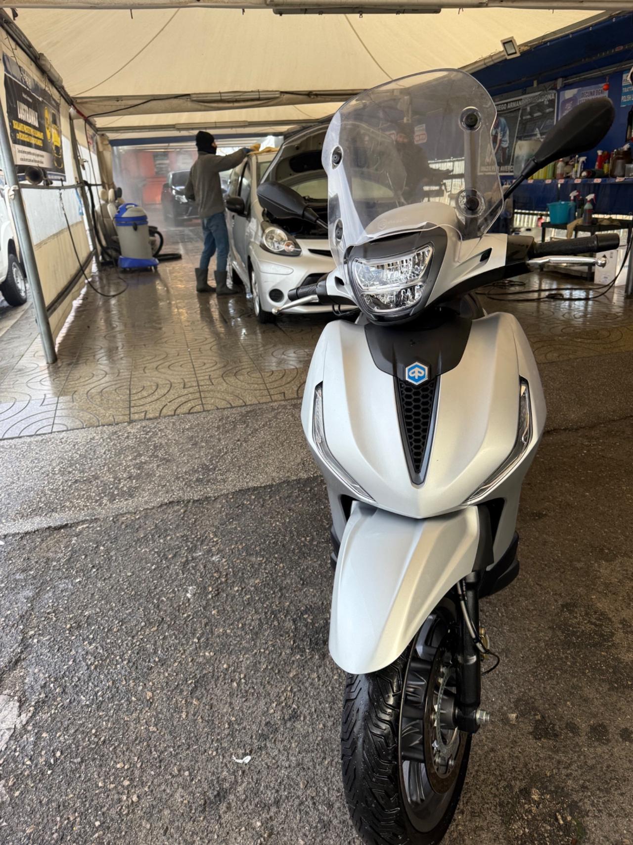 Piaggio Beverly 300 s