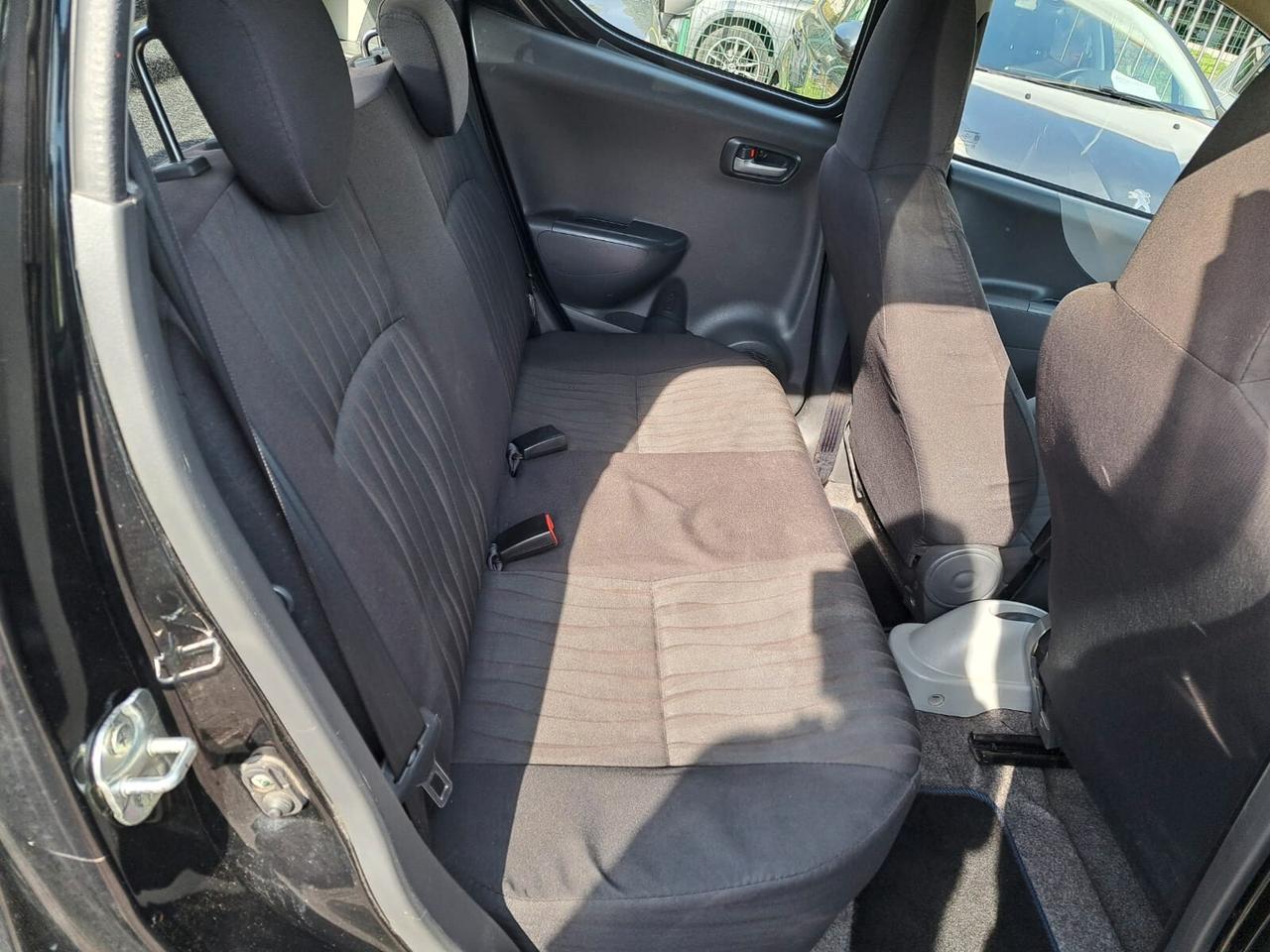 Nissan Pixo 1.0 5 porte Visia