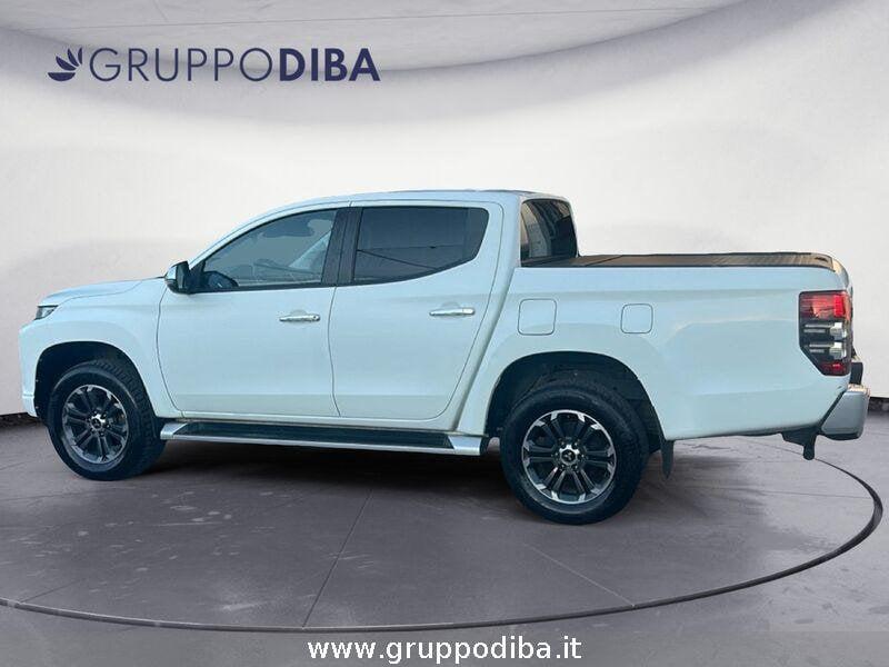 Mitsubishi L200 Cab VI 2019 Diesel d.cab 2.3d Invite Connect 4wd 150cv