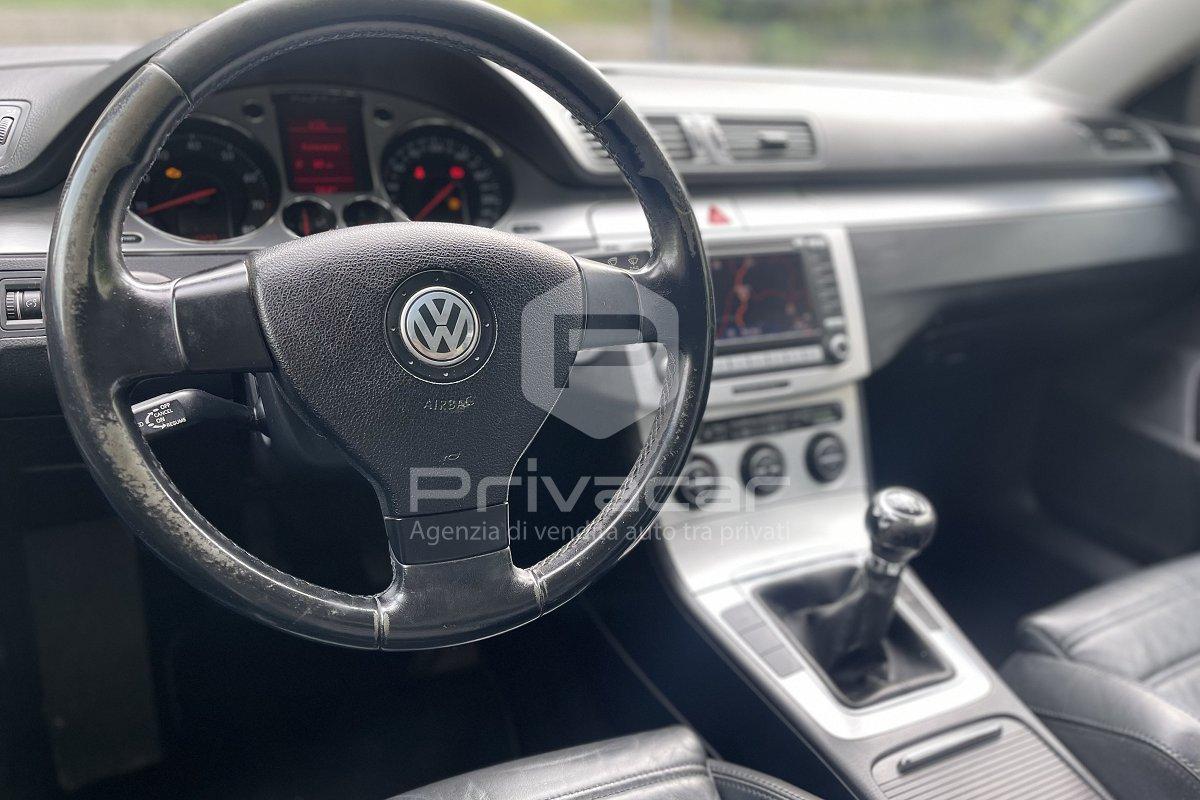 VOLKSWAGEN Passat 2.0 16V FSI 4mot. Var. Highline