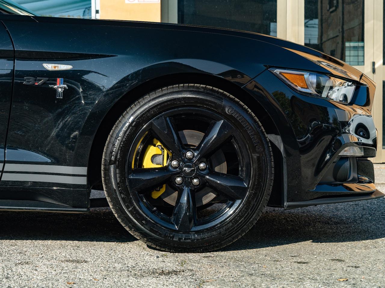 Ford Mustang 3.7 - V6 FASTBACK