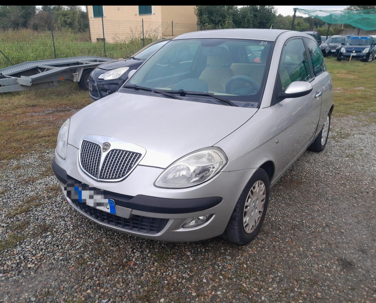Lancia Ypsilon 1.2 Oro