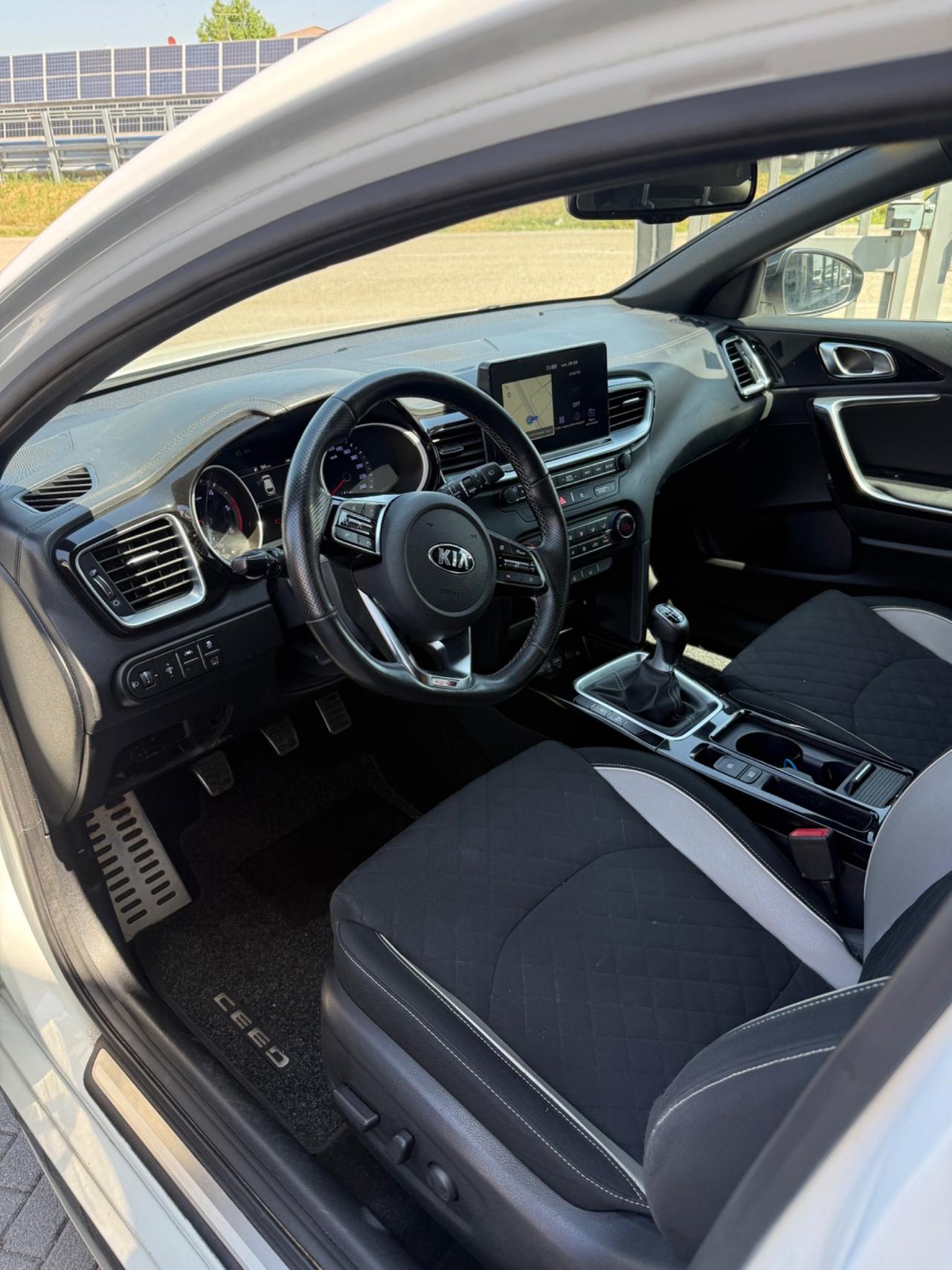 Kia ProCeed 1.6 CRDI DCT GT Line