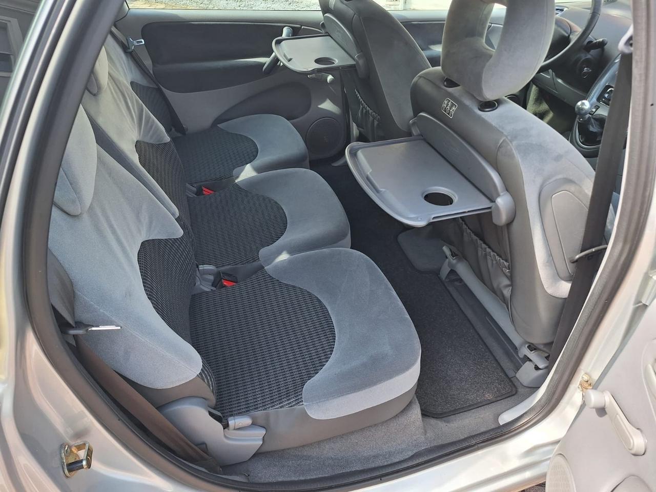 Citroen Xsara Picasso 1.6 benzina, pezzi di RICAMBI