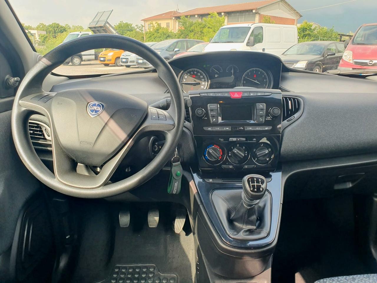 Lancia Ypsilon 1.2 69 CV 5 porte GPL Ecochic Elefantino Blu