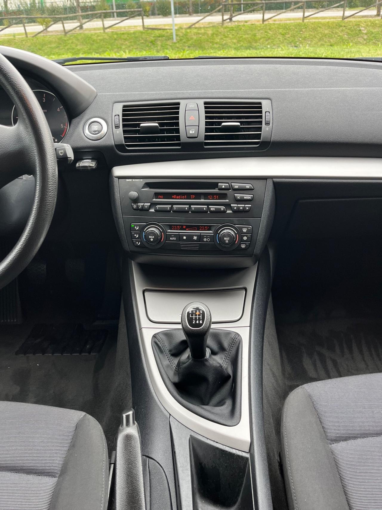 Bmw serie 118D 122CV Neopatentati