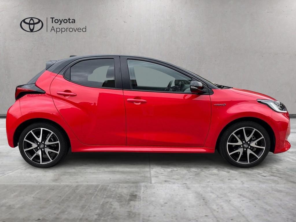Toyota Yaris 1.5 hybrid Premiere