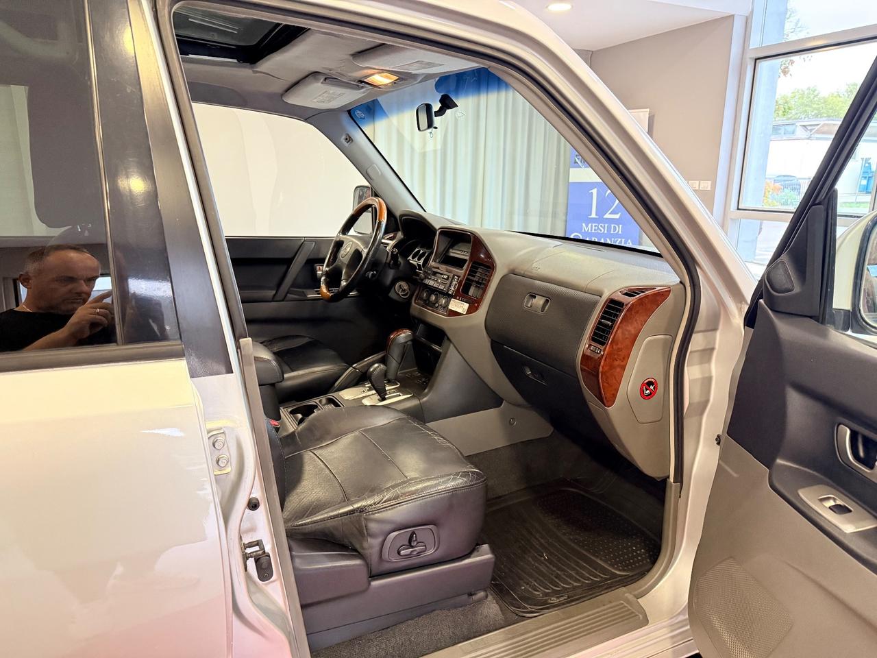 Mitsubishi Pajero 3.2 16V DI-D ELEGANCE 5 PORTE