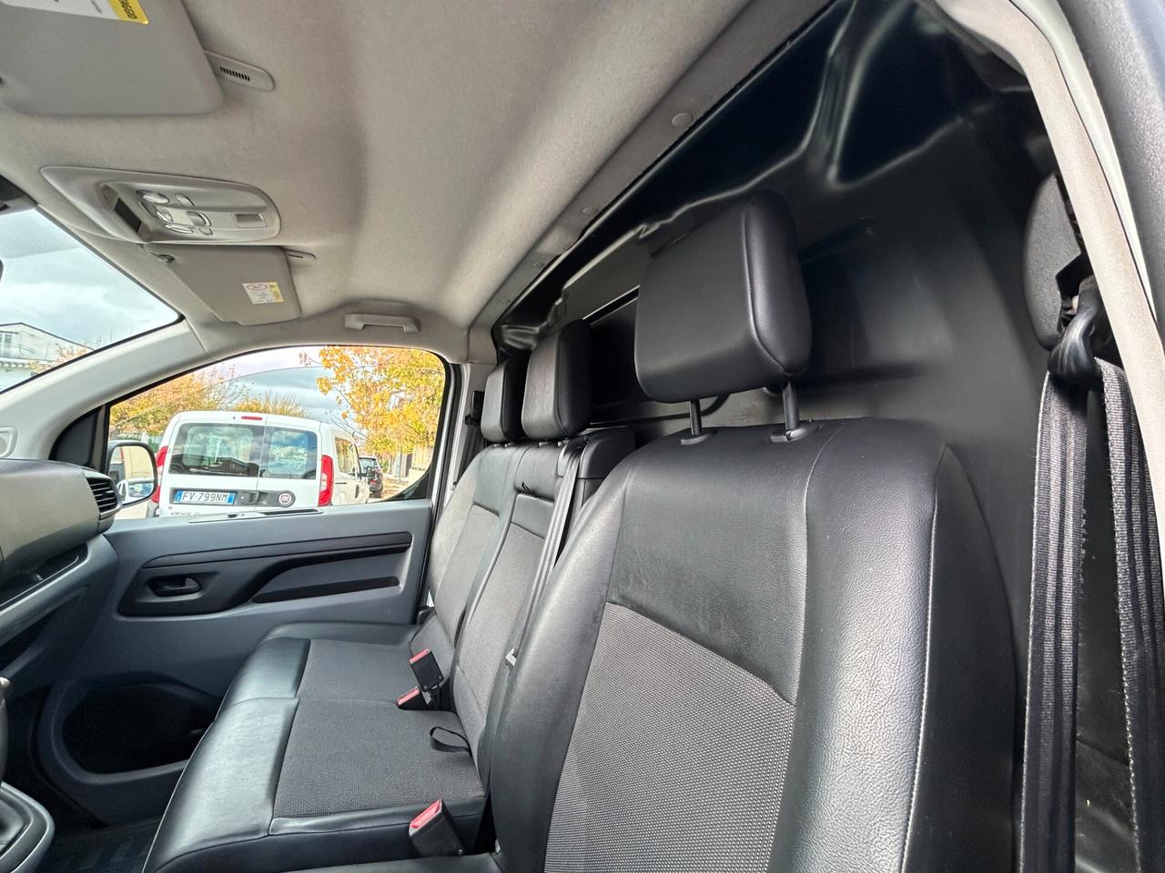 Peugeot EXPERT 2.0 BLUEHDI 120 PREMIUM STANDARD