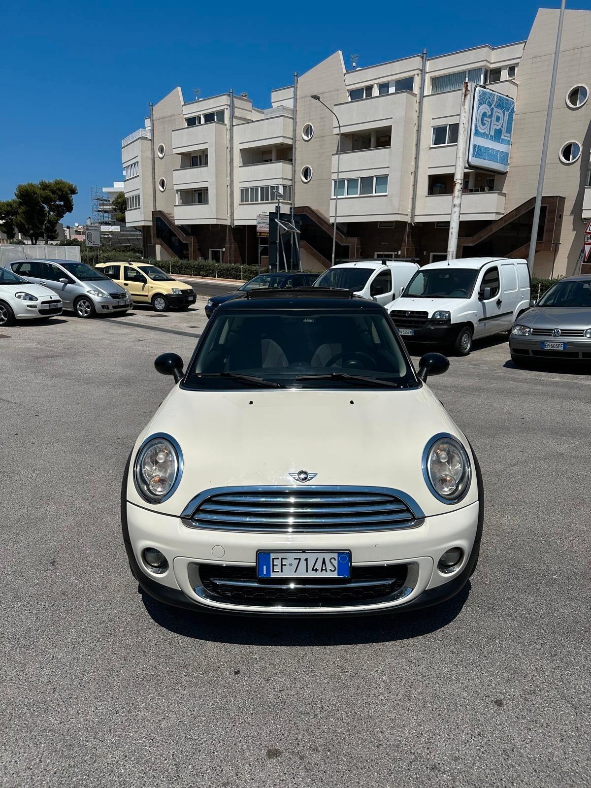 Mini 1.6 16V Cooper D