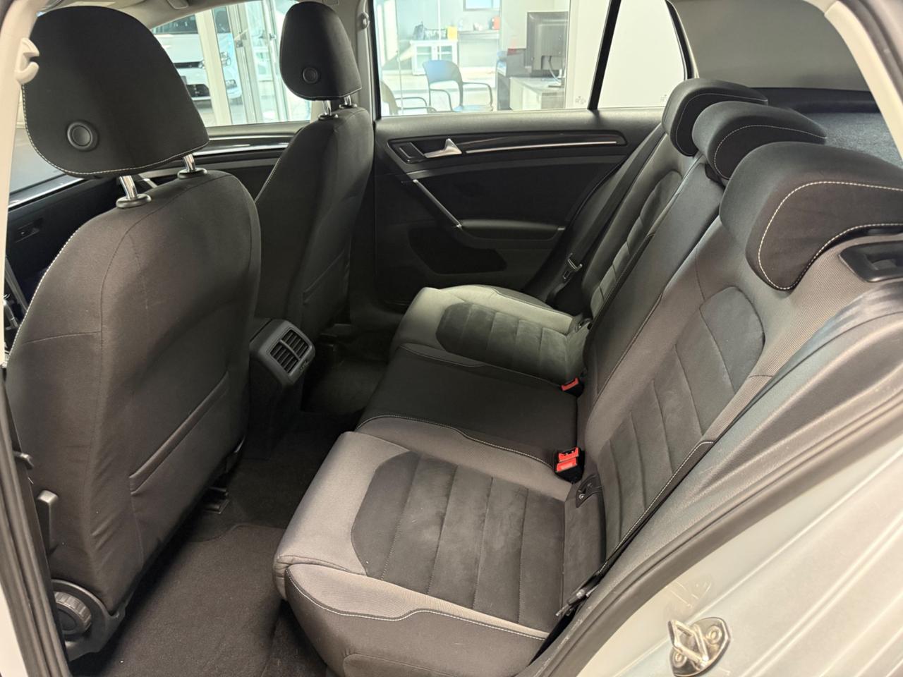 Volkswagen Golf 1.6 TDI DSG 5p. Highline BlueMotion Technology