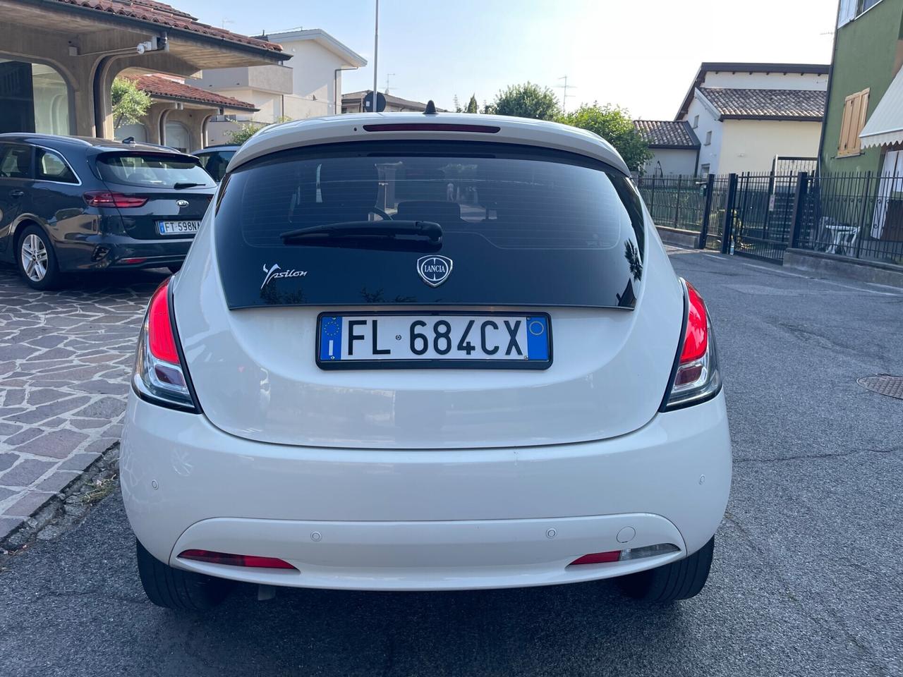 Lancia Ypsilon 1.2 69 CV 5 porte GPL Ecochic Gold