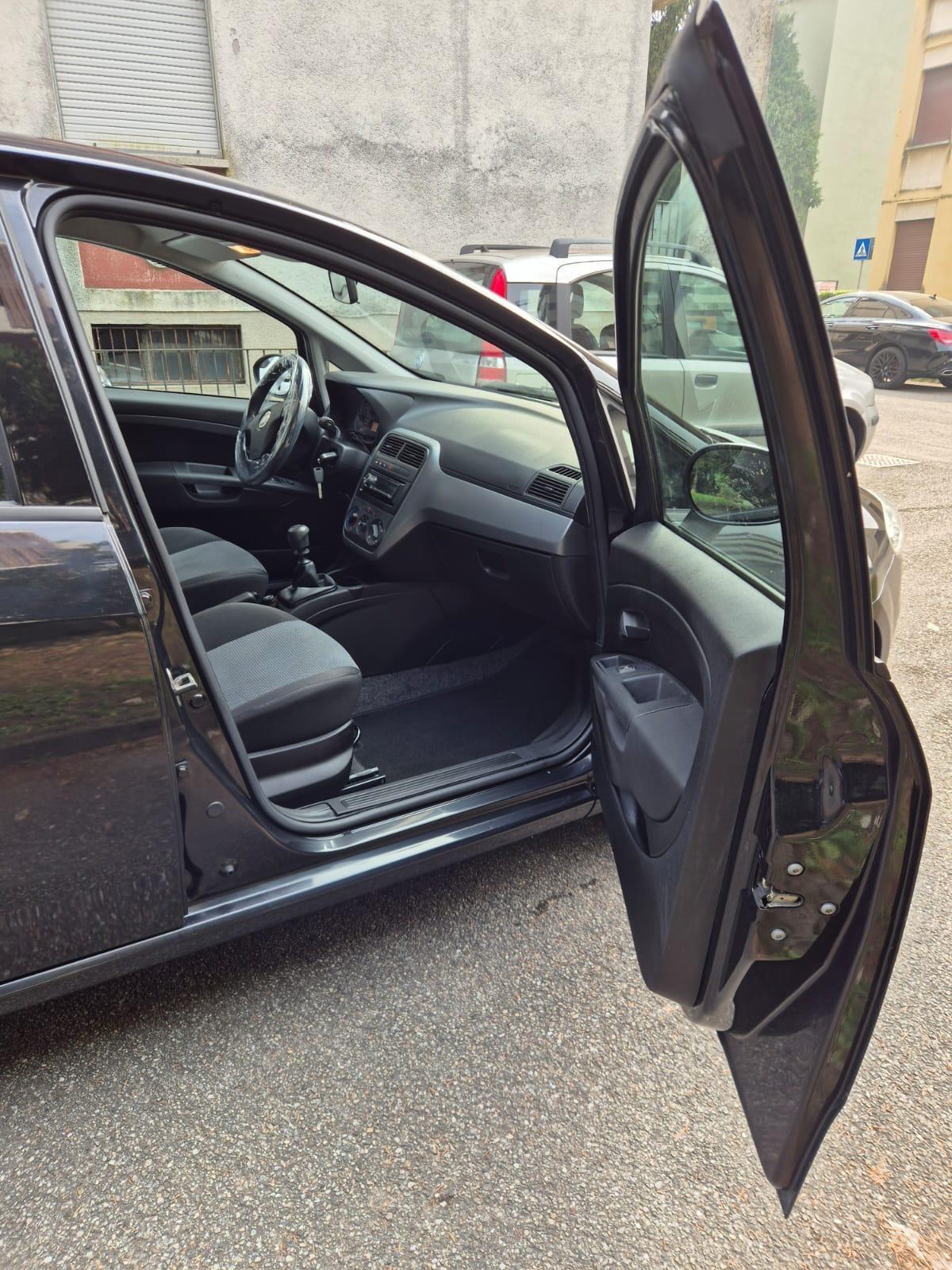Fiat Grande Punto Fiat Grande Punto 2014 Neopatentati