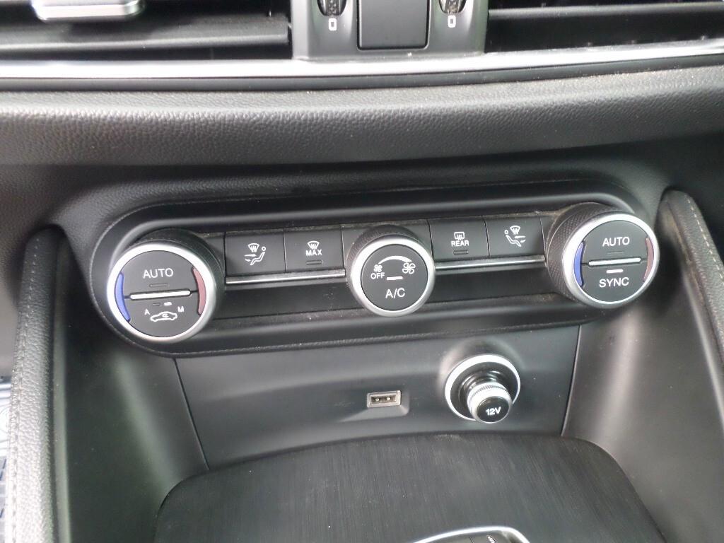 Alfa Romeo Stelvio 2.2 Turbodiesel 190 CV AT8 Q4 Business