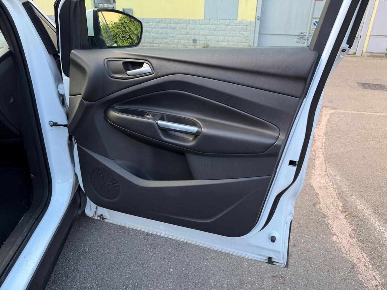 Ford Kuga 1.5 EcoBoost 120 CV Business #11072