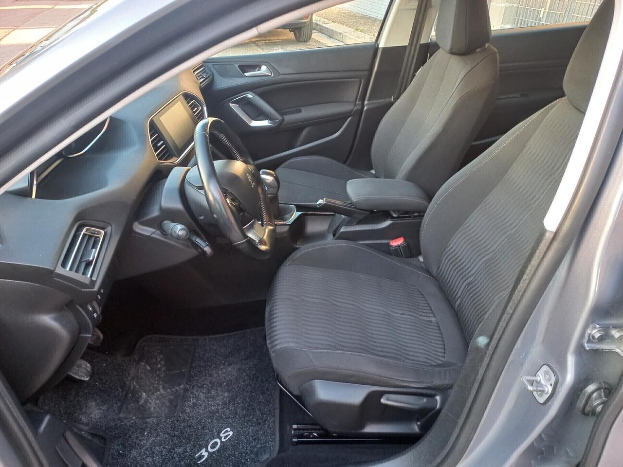 Peugeot 308 BlueHDi 100 S&S SW Business