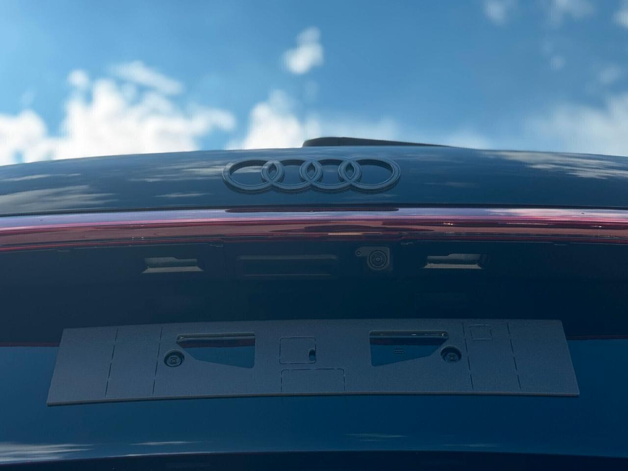 Audi Q5 SPB 40 TDI 204 CV quattro S tronic Identity Black