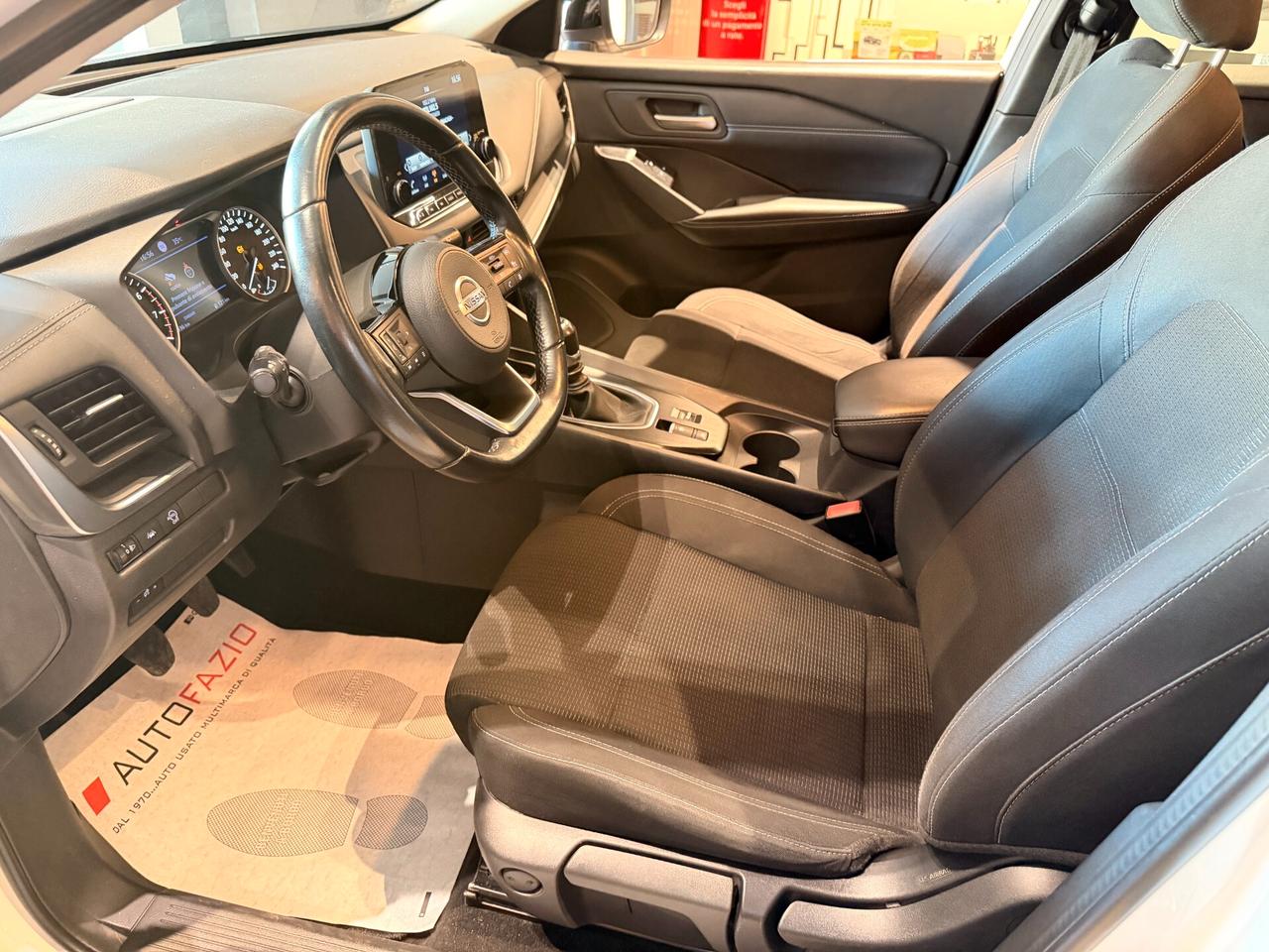 Nissan Qashqai MHEV 140 CV Business