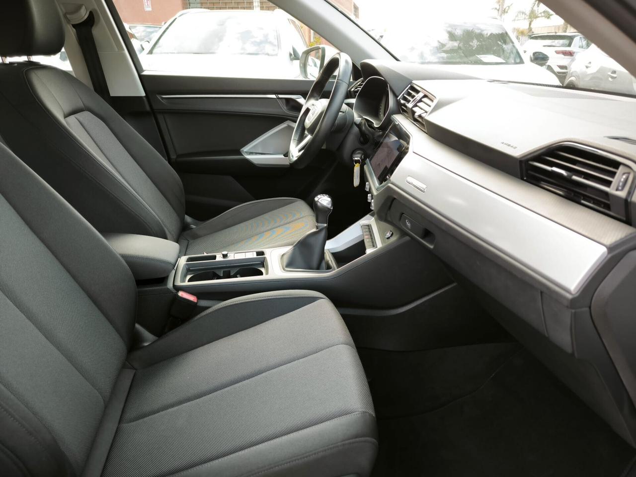 Audi Q3 35 TDI Business