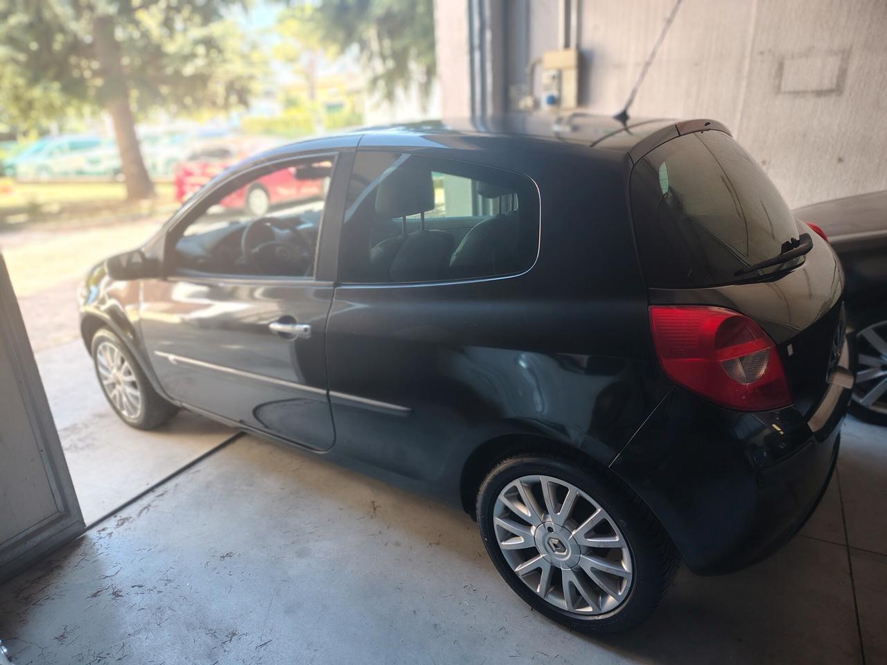 Renault Clio 1.2 16V 3 porte Le Iene