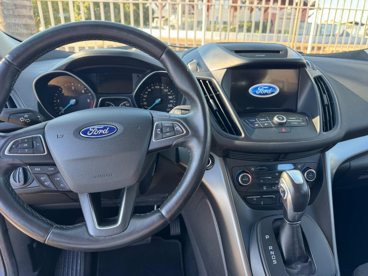 Ford Kuga 2.0 TDCI 120 CV S&S 2WD Powershift Stealth
