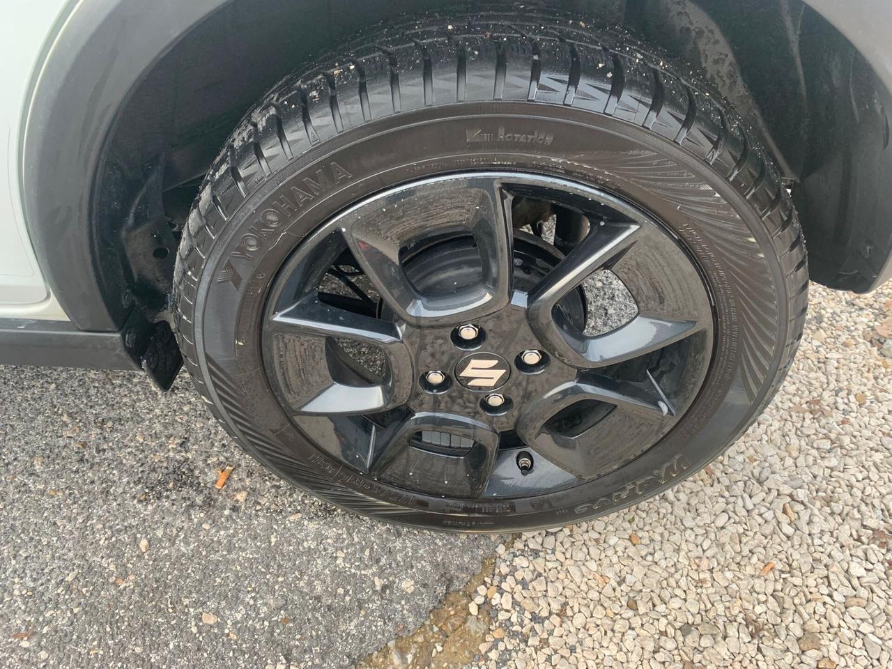 Suzuki Ignis 1.2 Hybrid 4WD All Grip Top