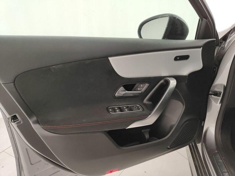 Mercedes-Benz Classe A A 200 d AMG Line Advanced Plus auto