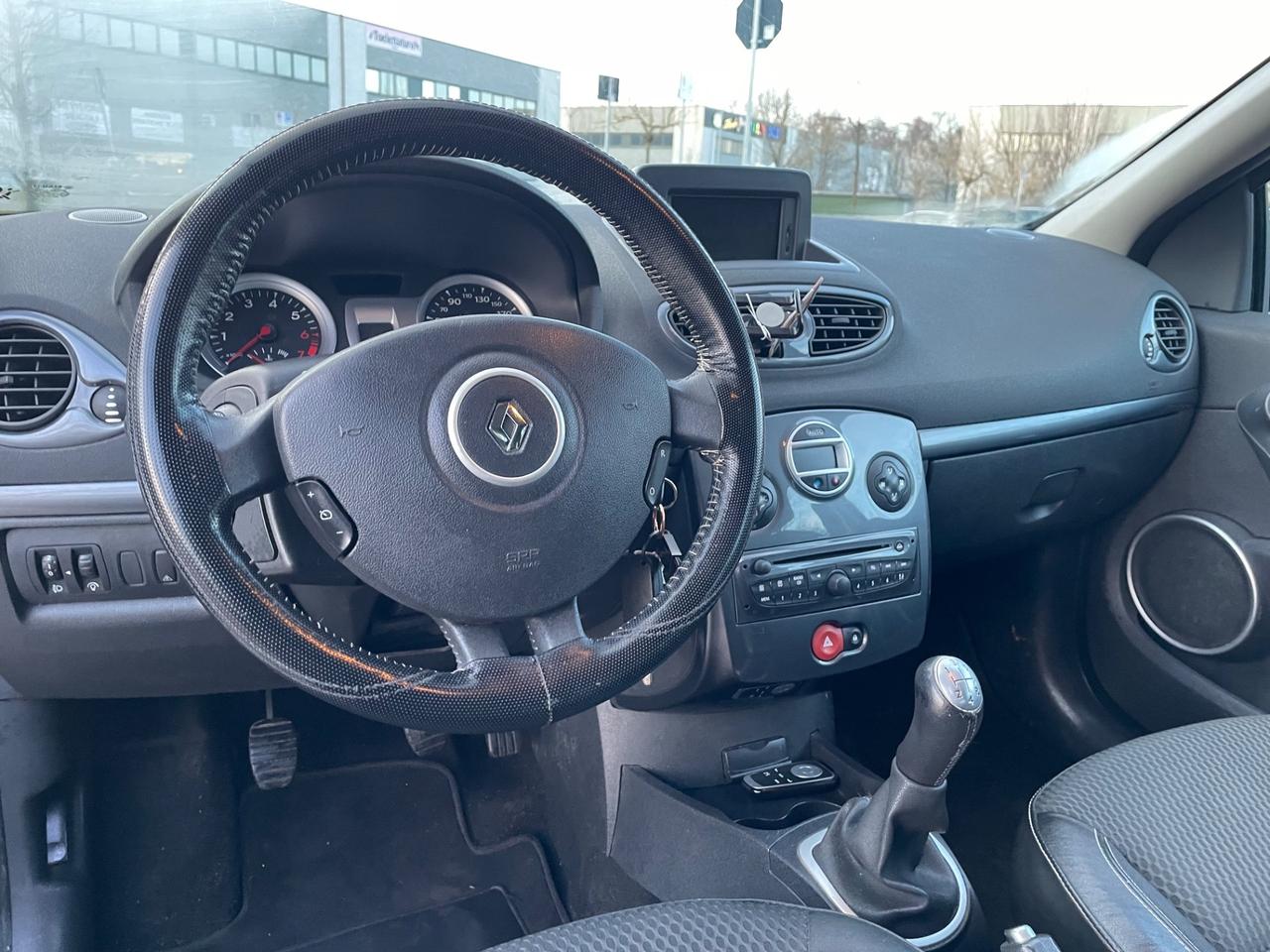 Renault Clio 1.2 16V TCE 100CV SporTour*Neopatentati*Navi*