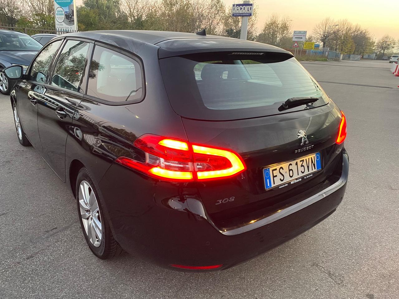 Peugeot 308 My19 Sw 1.5 130 Cv EAT8 Euro6d TEMP Navi Led Garantita