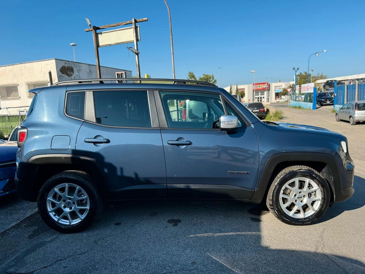 Jeep Renegade 4Xe 1.3 benzina ibrida 130cv anno 10/2022 Permute Garanzia Finaziamento