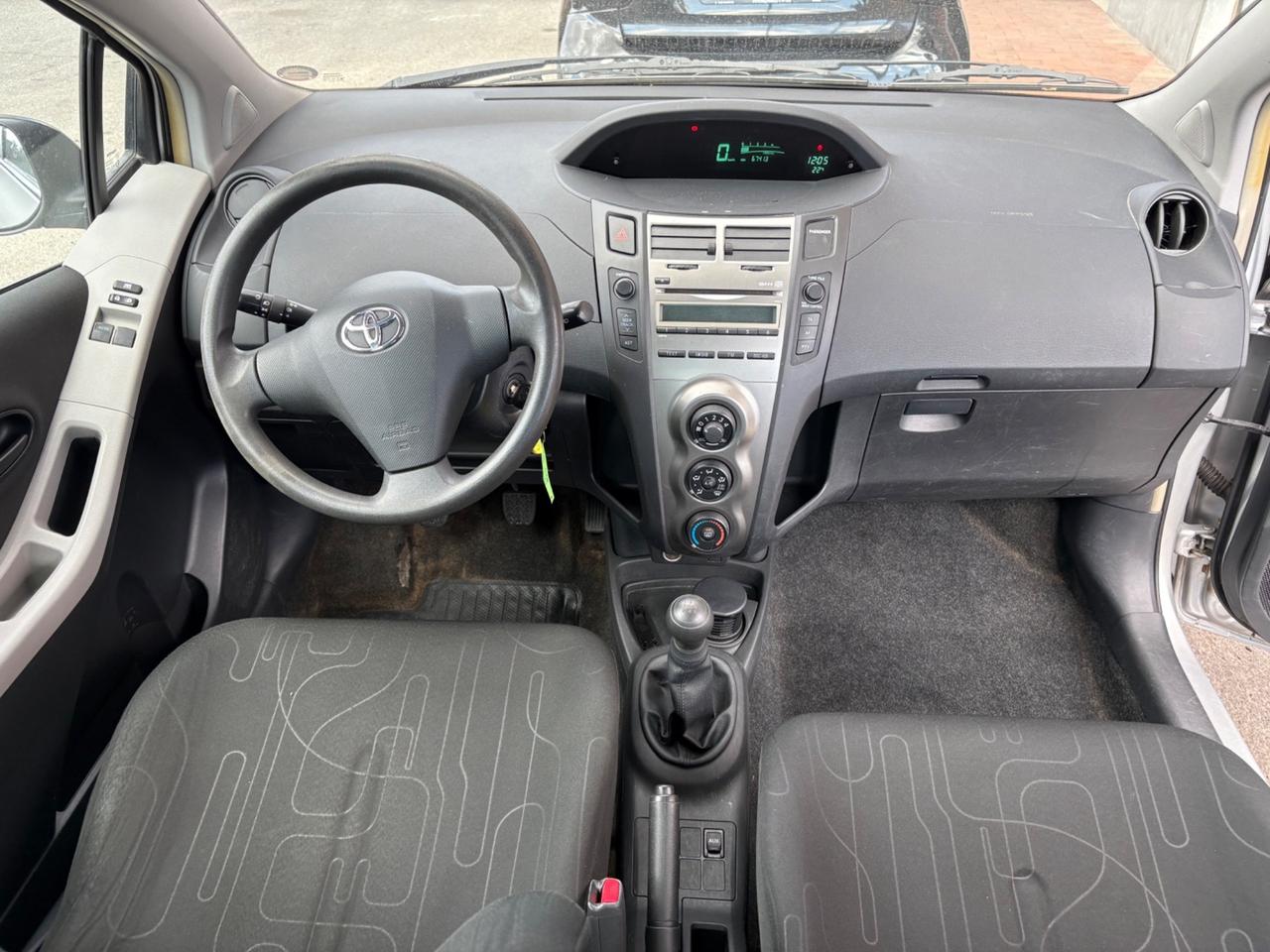 Toyota Yaris 1.0 5 porte Now 70cv 2009