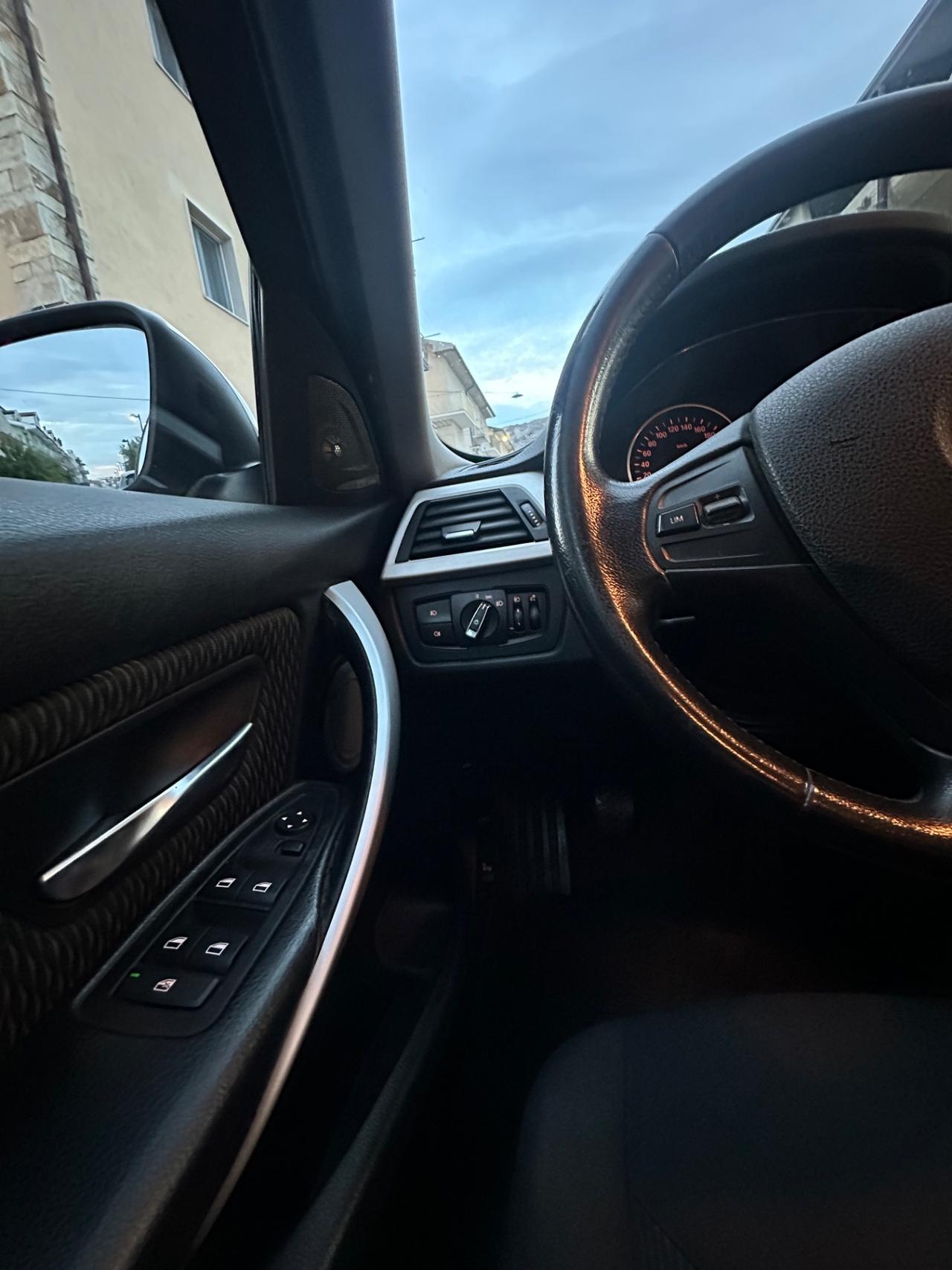 Bmw 320 320d Touring Luxury