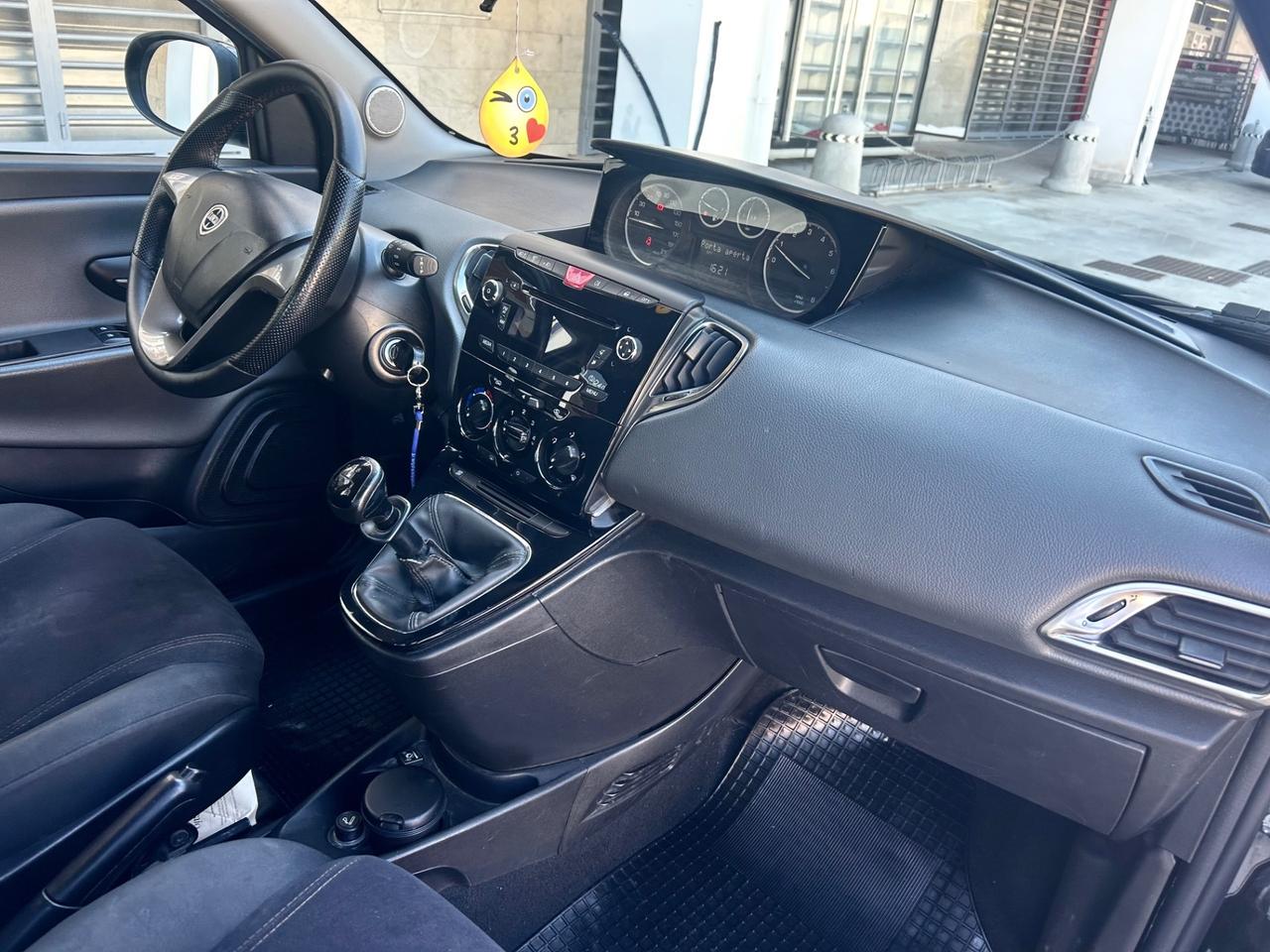 Lancia Ypsilon 1.2 GPL