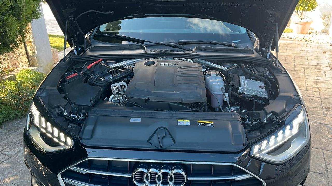Audi A4 30 TDI/136 CV S tronic Business Advanced 28.000km 2023