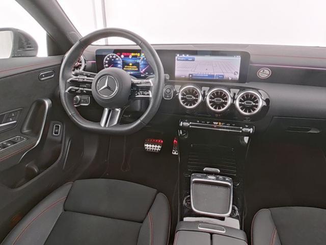 MERCEDES-BENZ CLA 180 Automatic Shooting Brake AMG Line Advanced Plus