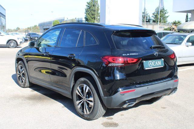 MERCEDES-BENZ GLA 200 d Automatic Sport