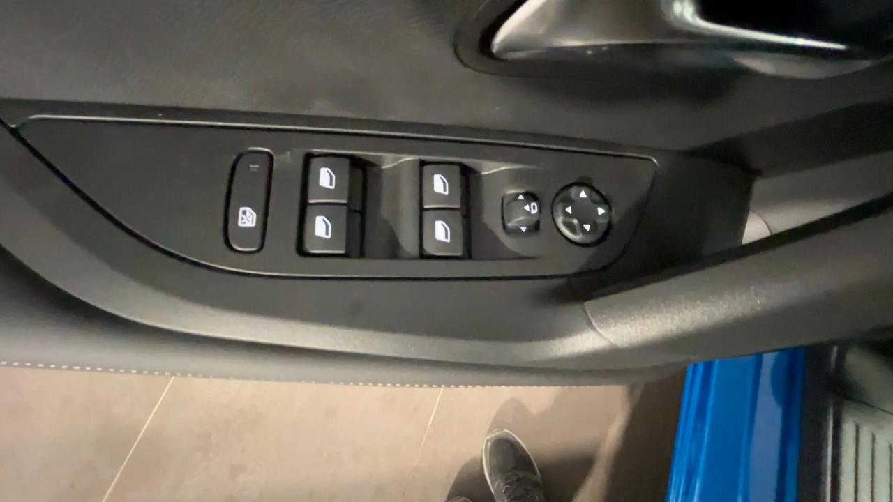 Peugeot 2008 PureTech 100 S&S Allure