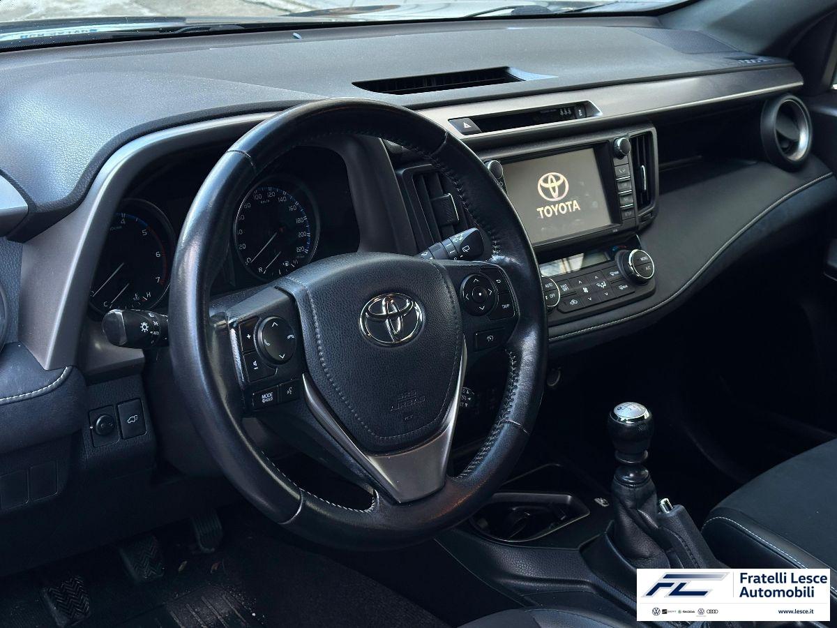 TOYOTA - RAV4 2.0 d-4d Lounge 2wd mt (Esposizione Piano Lago)