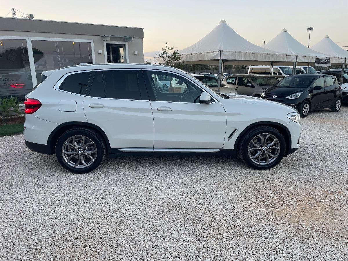 BMW - X3 - xDrive20d xLine