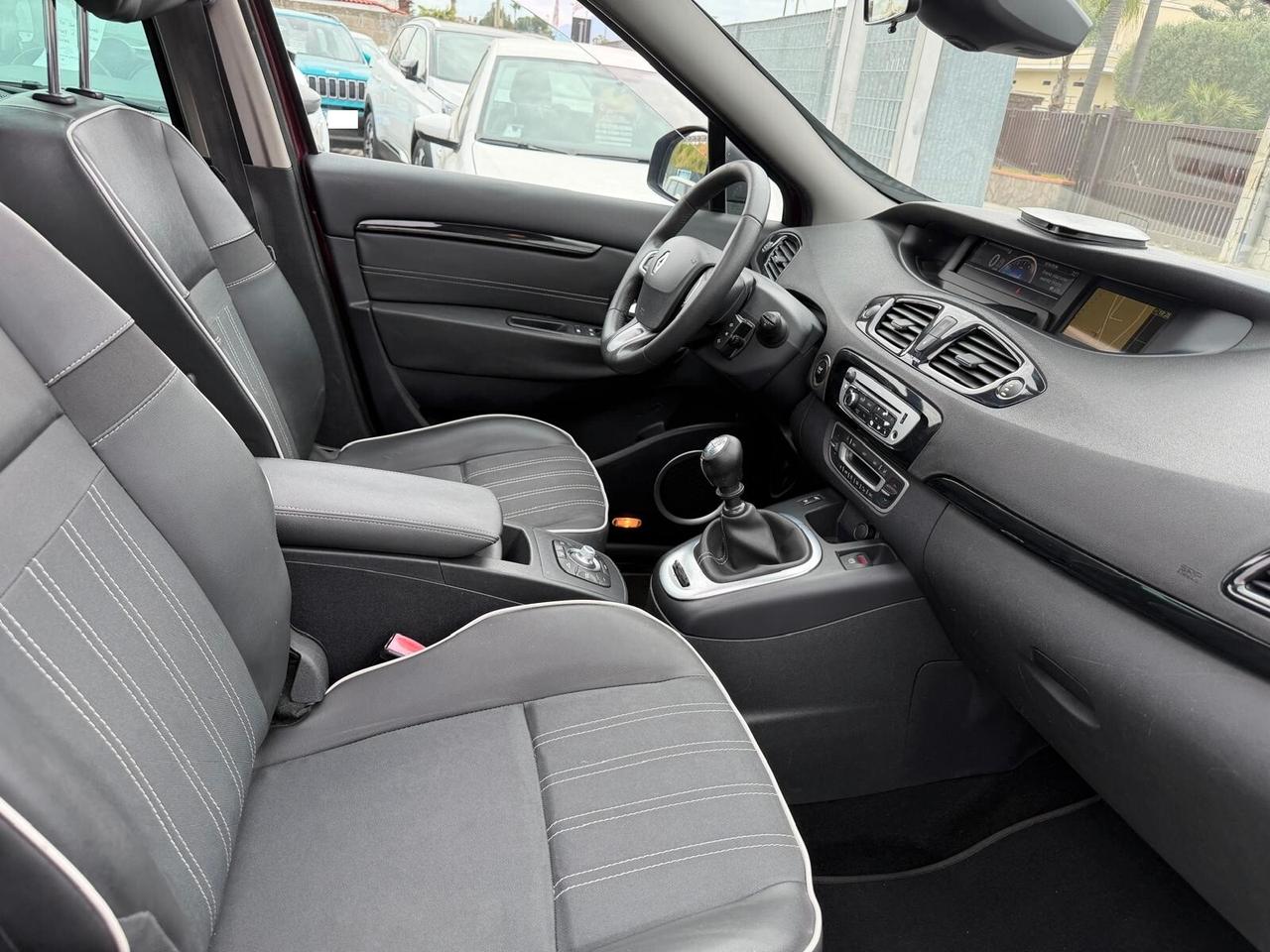 Renault Scenic 1.6 dCi 130CV 7p. Start&Stop Bose-2012
