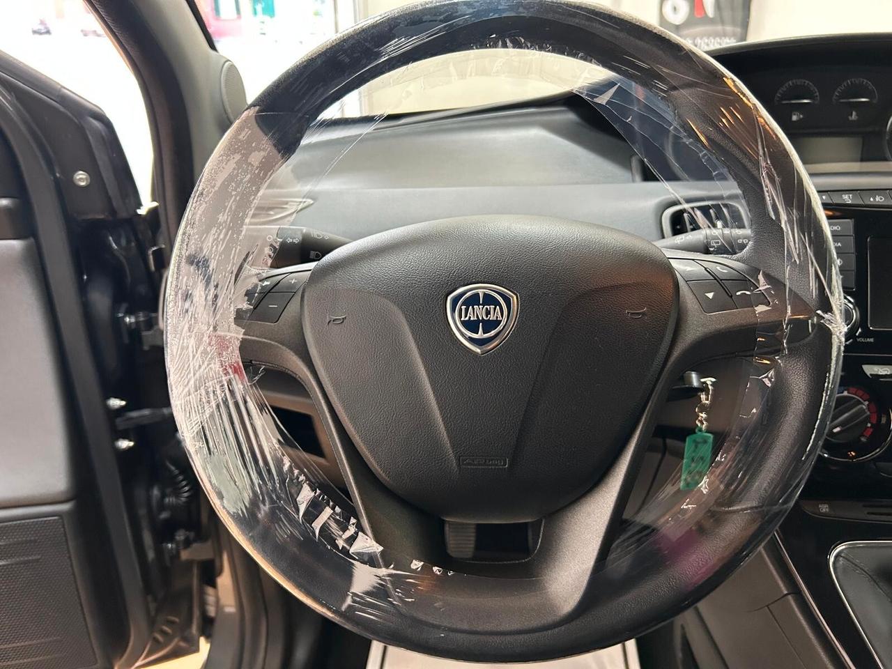 Lancia Ypsilon 1.2 69 CV 5 porte GPL Ecochic Gold