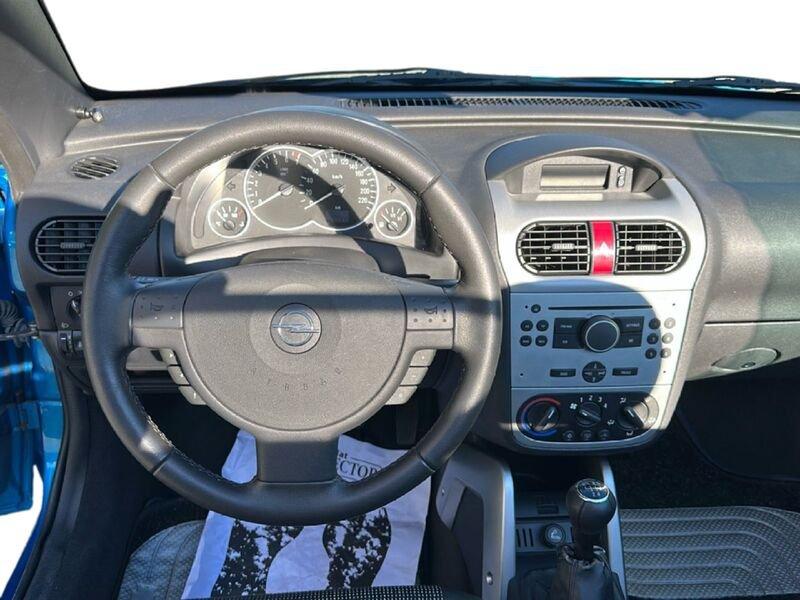 Opel Tigra TwinTop Tigra TwinTop 1.4 16V Sport